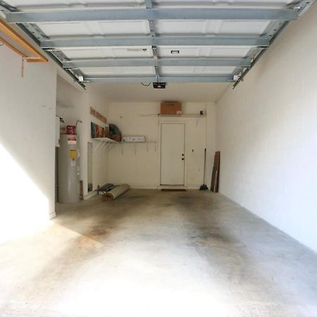 Nomad Retreat King Bed Boutique Condo W Garage Gainesville Exterior photo